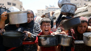 Trump anuncia que EUA criará centros de distribuição de alimentos em Gaza