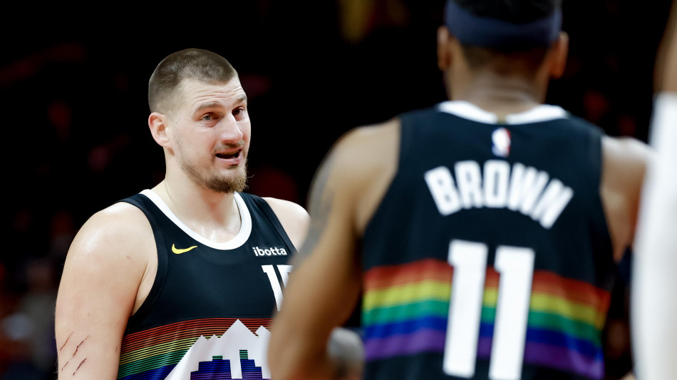 Nba: Houston batte i Clippers in crisi, Jokic guida Denver