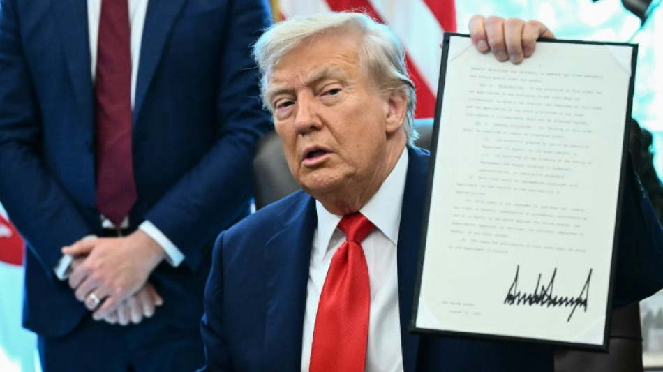 Trump suggests many Americans 'like a dictator'