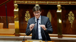 Immigration: texte adopt&eacute; au S&eacute;nat en attendant l'Assembl&eacute;e, crise ouverte au gouvernement et dans la majorit&eacute;