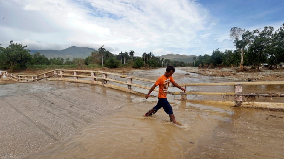 Sobe para 8 o n&uacute;mero de mortos por impacto do furac&atilde;o Oscar em Cuba
