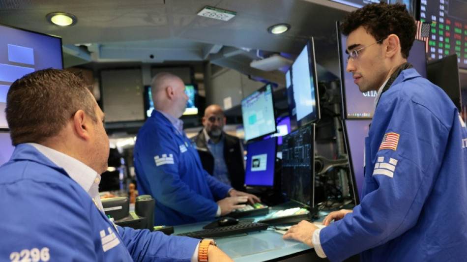Des taux au plus haut depuis 2007 plombent les march&eacute;s avant la Fed