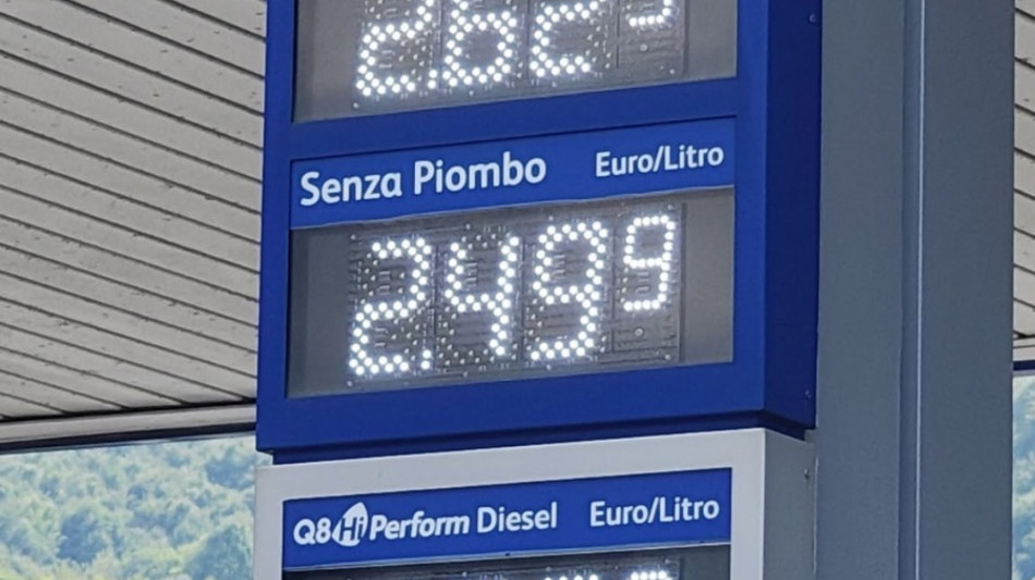 La benzina sull'autostrada della Cisa sfiora i 2,50 euro