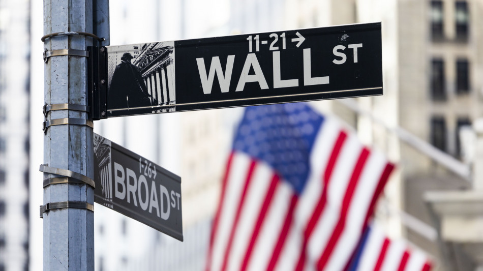 Wall Street apre contrastata, Dj -0,61%, Nasdaq +0,51%