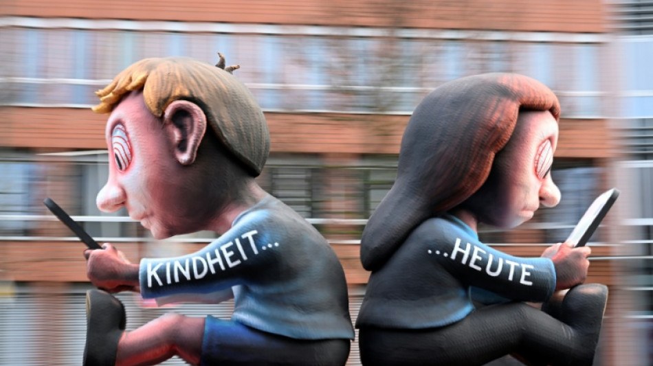 CSU zu Social-Media-Verbot f&uuml;r Kinder: "Verbotsdebatte geht an Wirklichkeit vorbei"