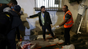 Luftangriff nahe Rafah: Pal&auml;stinenser werfen Israel "Massaker" in Vertriebenenlager vor