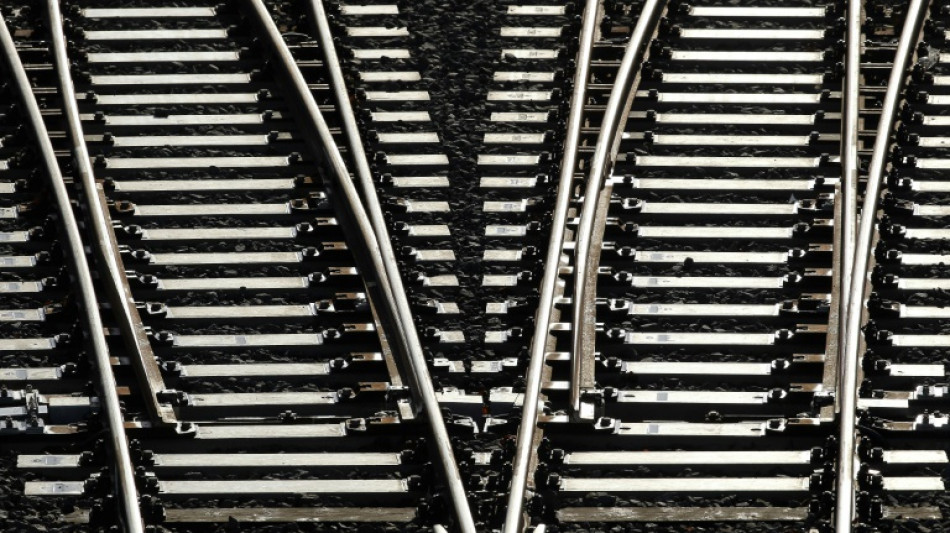 Bei der Deutschen Bahn sollen am Montag zwei Drittel der Fernz&uuml;ge fahren 