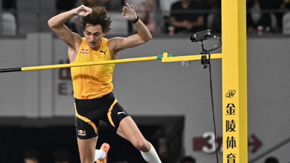 Athlétisme: Duplantis facile à 6,11 m, le hurdleur Tinch impressionne au meeting de Shanghai