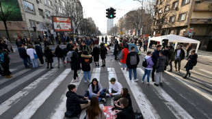 Stra&szlig;enblockade in Belgrad aus Protest gegen mutma&szlig;lichen Wahlbetrug