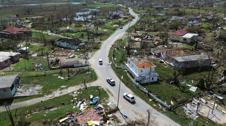 Mortos pelo furacão Melissa na Jamaica sobem para 28 e balanço pode aumentar (premiê)