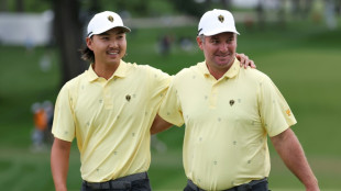 Internationals take 7-3 Presidents Cup lead after foursomes sweep