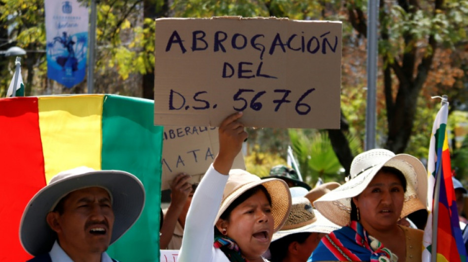 Bolivia farmers return to streets over diesel price hikes