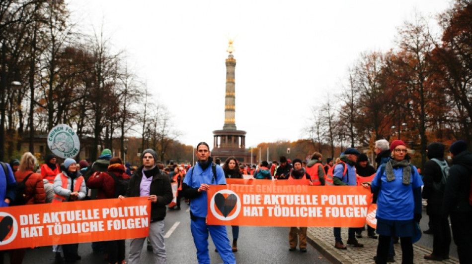 Klimaaktivist wegen Stra&szlig;enblockaden in Berlin zu Geldstrafe verurteilt