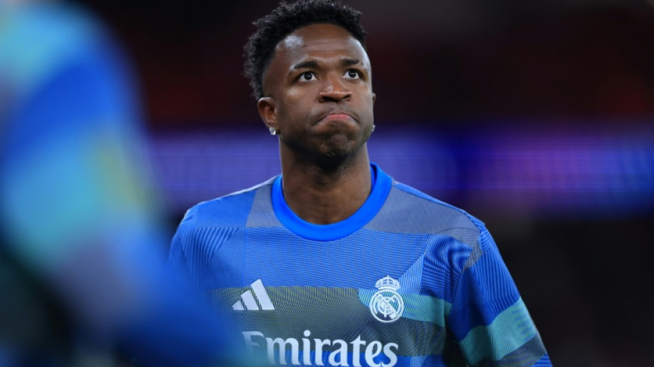 'H&aacute; racistas em todos os pa&iacute;ses', adverte Vini Jr.