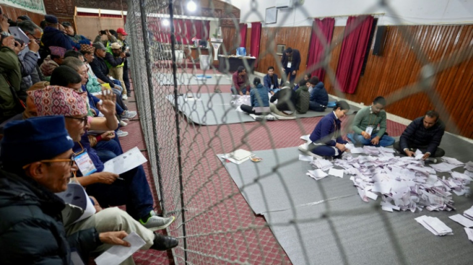 L&eacute;gislatives au N&eacute;pal: le parti du rappeur devenu maire de Katmandou en t&ecirc;te