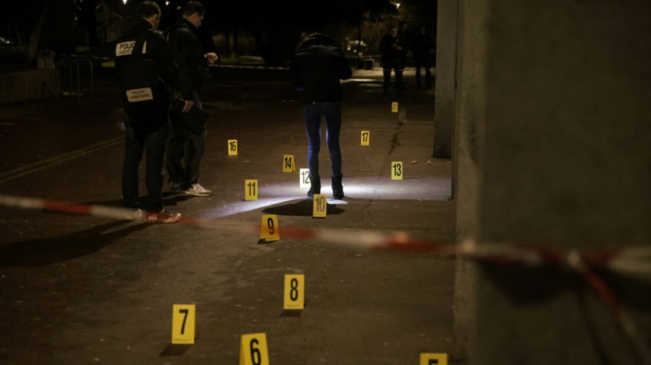 Une grenade lanc&eacute;e dans un bar &agrave; Grenoble: une douzaine de bless&eacute;s, dont plusieurs graves