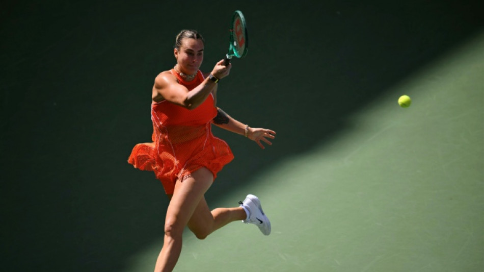 Defending champ Sabalenka leads way into US Open fourth round