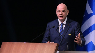 Fu&szlig;ball-WM 2030 mit Spielen auf drei Kontinenten