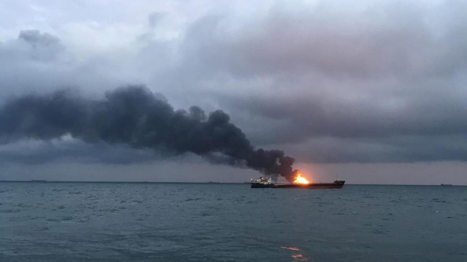 Mosca, nave gasiera russa attaccata da droni ucraini nel Mediterraneo