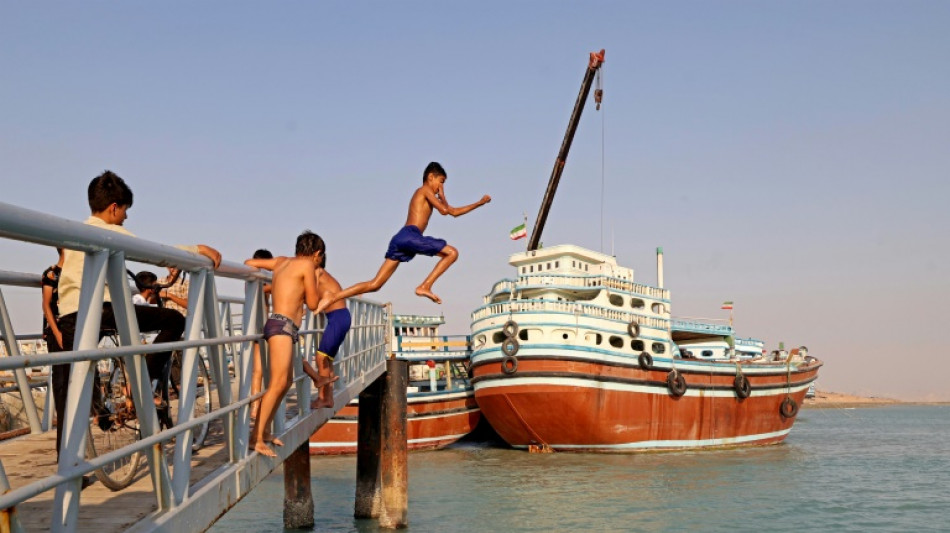 Une &icirc;le iranienne veut tourner la page des tensions avec les pays du Golfe