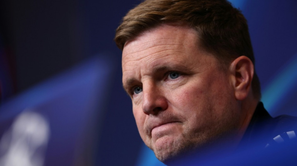 T&eacute;cnico do Newcastle quer que time cres&ccedil;a com press&atilde;o do Camp Nou