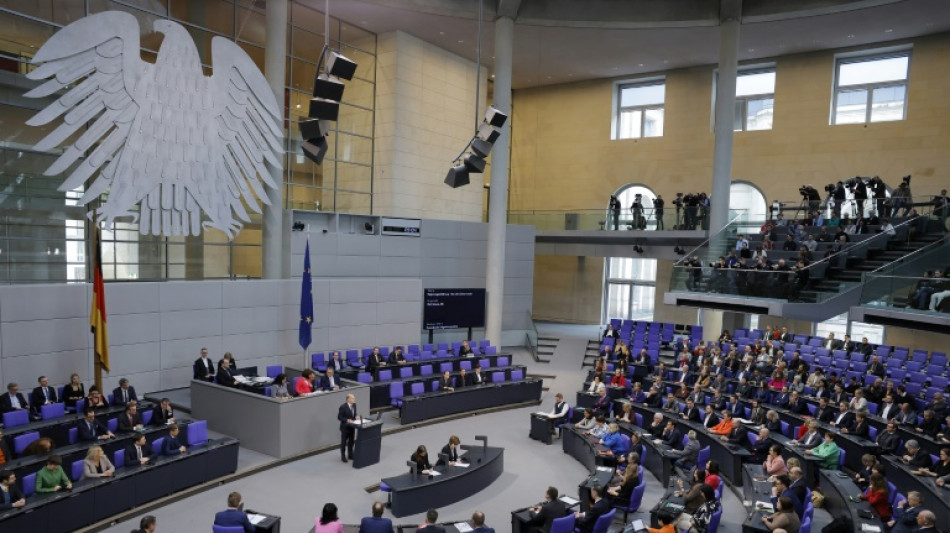 Bundestag beschlie&szlig;t vereinfachte Verfahren f&uuml;r Wind- und Solarenergieanlagen