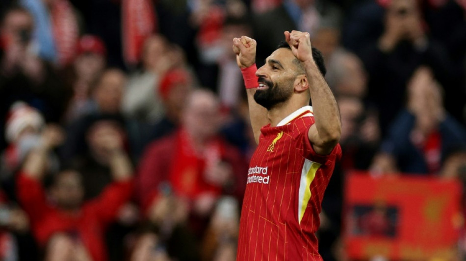 Liverpool vence City e dispara no Ingl&ecirc;s; United de Amorim goleia