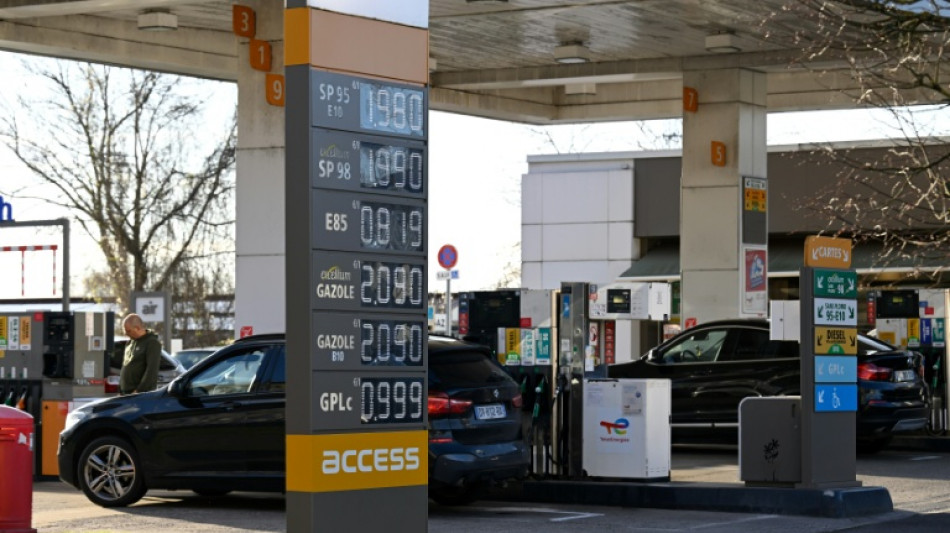 Prix du carburant: les "surplus" de recettes fiscales, une manne en question