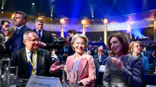 Von der Leyen zur EVP-Spitzenkandidatin gew&auml;hlt