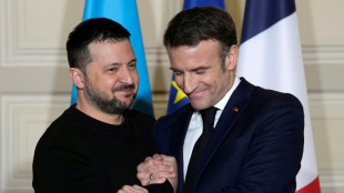 Frankreichs Pr&auml;sident Macron empf&auml;ngt Selenskyj im Elys&eacute;e