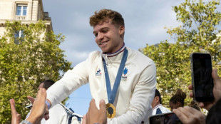 Natation: "Tout le monde me voit différemment", Léon Marchand évoque sa nouvelle vie