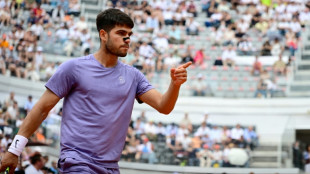 Tennis: Alcaraz se fait peur à Rome, Paolini dans le dernier carré