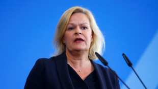 Faeser schlie&szlig;t AfD-Verbotsverfahren nicht aus
