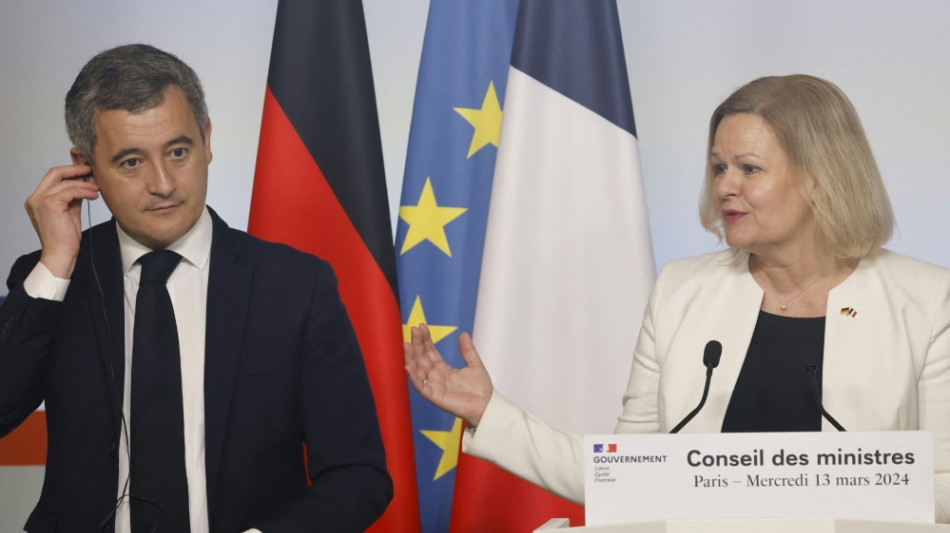 Deutschland und Frankreich schlie&szlig;en Sicherheitspakt