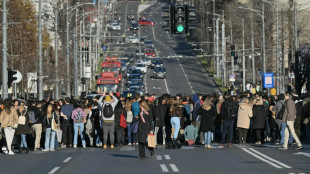 Wegen Wahlbetrugsvorw&uuml;rfen: Protestierende beginnen Stra&szlig;enblockade in Belgrad