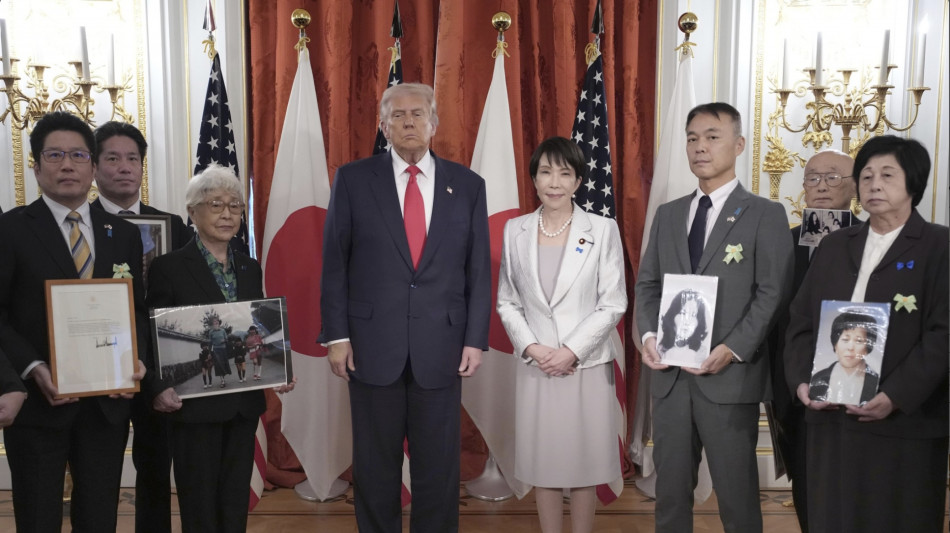Trump incontra famiglie giapponesi rapiti da Corea del Nord