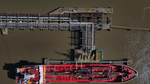 Il petrolio &egrave; in calo a New York a 97,55 dollari