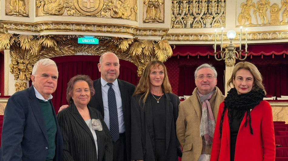 Partenope di Morricone, prima d'artista firmata Beecroft