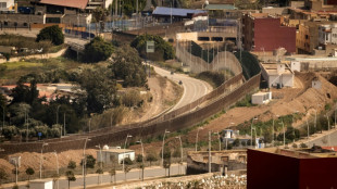 Mueren 18 migrantes en masivo intento de entrar al enclave espa&ntilde;ol de Melilla