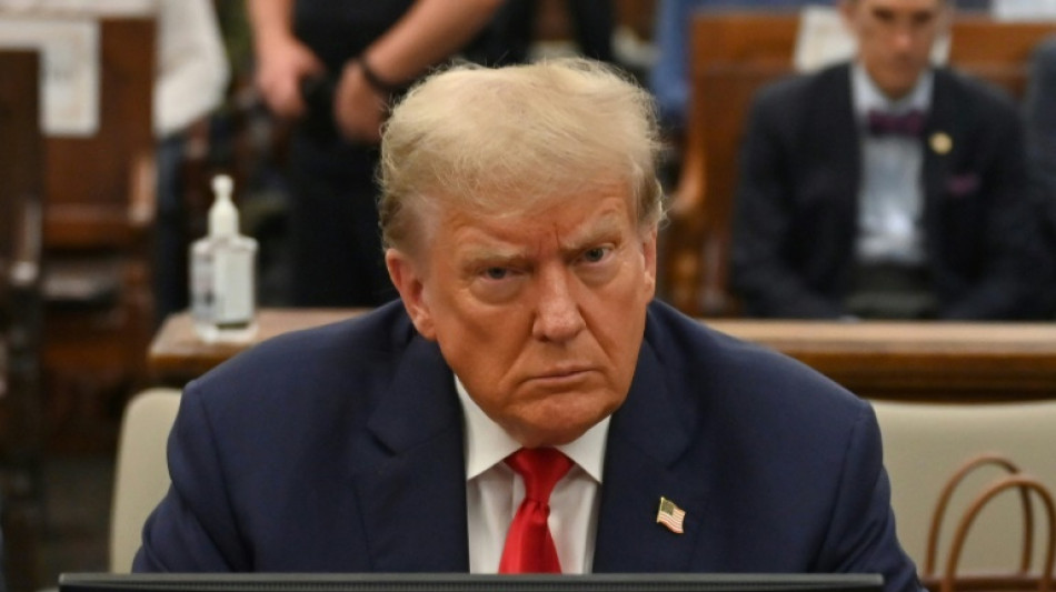 Trump assiste a nova audi&ecirc;ncia de seu julgamento civil em NY