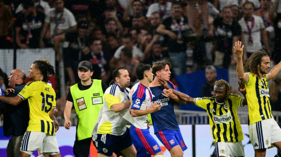 Nach Eklat in Lyon: UEFA sperrt Fener-Profi Guendouzi