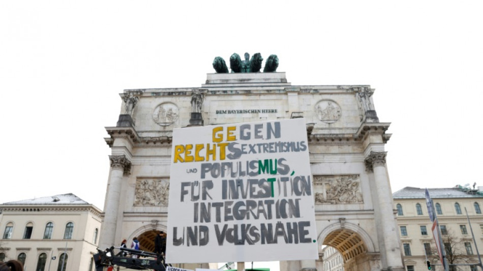 Veranstalter: Etwa 200.000 Menschen bei Demo gegen rechts in M&uuml;nchen