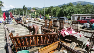 Sri Lanka issues landslide warnings as cyclone toll hits 627