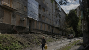 Ukraine: dans la ville-garnison d'Izioum, faire soci&eacute;t&eacute; &agrave; tout prix