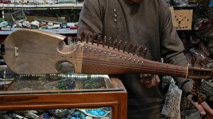 En Afghanistan, un instrument de musique clandestin class&eacute; &agrave; l'Unesco
