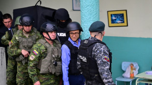 Equador inicia recontagem de votos em elei&ccedil;&atilde;o marcada por viol&ecirc;ncia