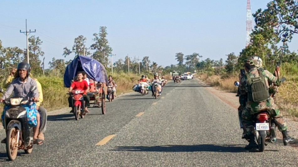 Novos combates entre Tail&acirc;ndia e Camboja deixam cinco mortos