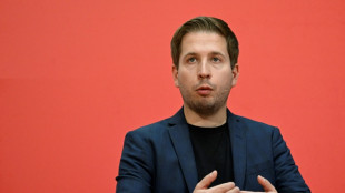SPD-Generalsekret&auml;r K&uuml;hnert: Nach Teil-Haushaltssperre "andere L&ouml;sungen" finden