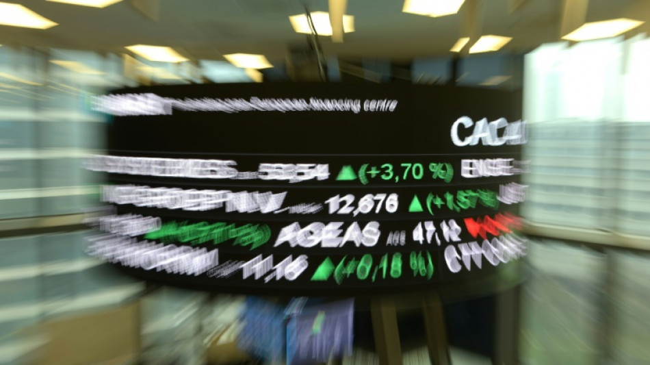 La Bourse de Paris continue sur sa lanc&eacute;e 