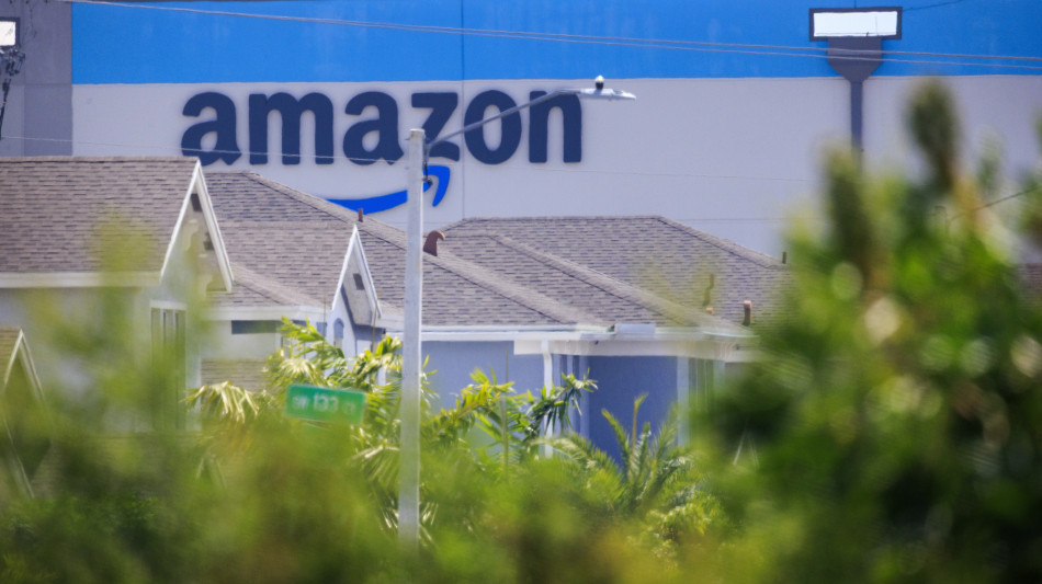 Amazon sfida Starlink e lancia i suoi primi satelliti internet